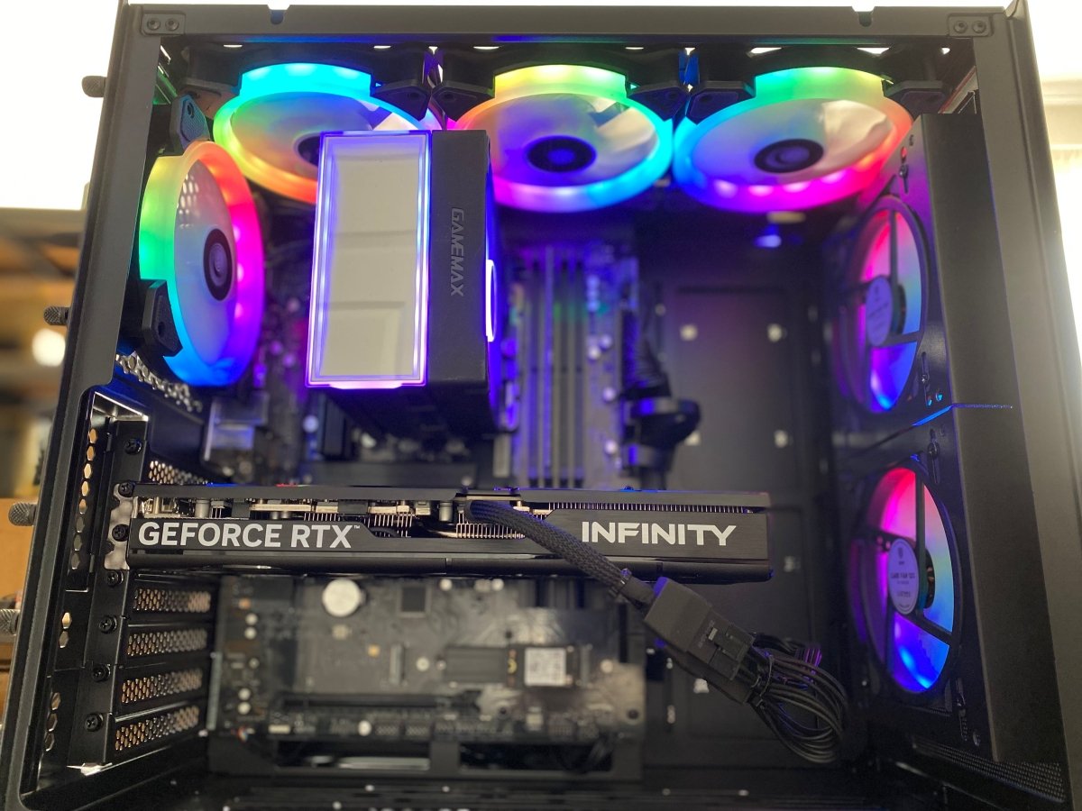 KingTel Ultra RTX (Részben - Használt) - Kingstech