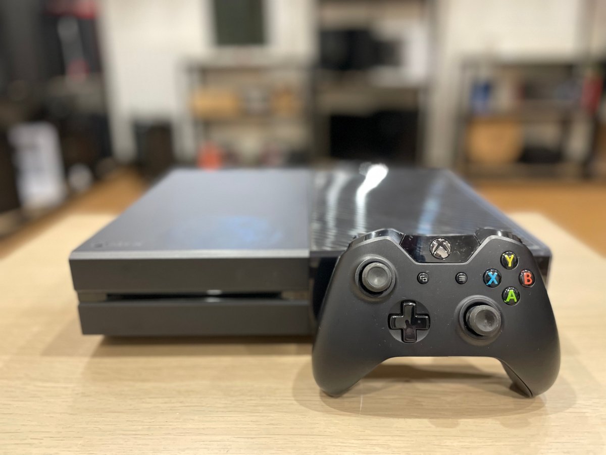 Xbox One 500 GB + 1 db Kontroller+Ajándék Játék (Használt) - Kingstech