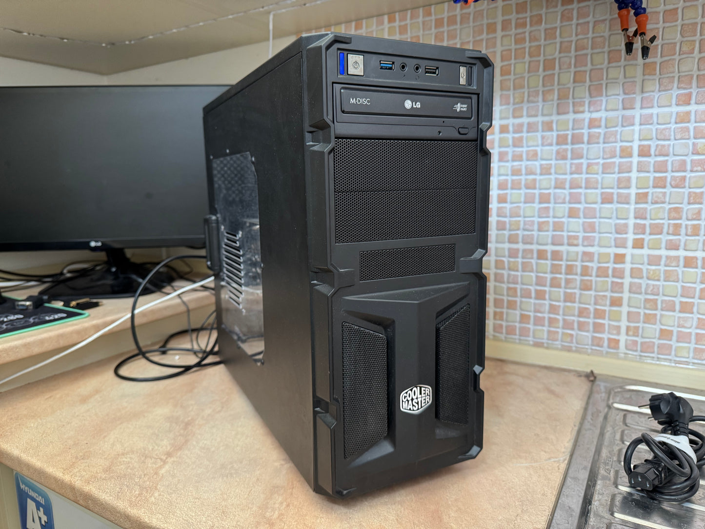 KingTel Shield PC (Részben-Használt)