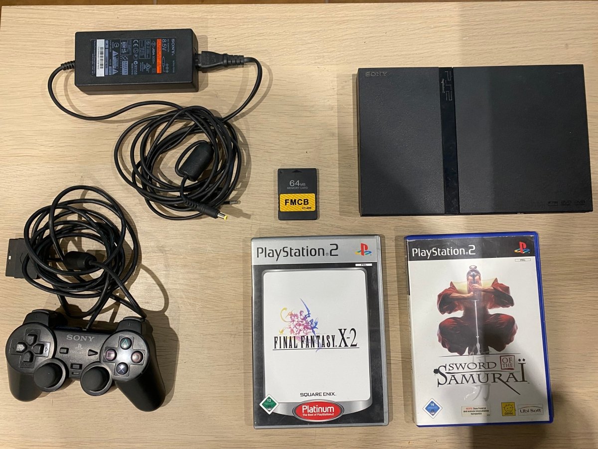 Playstation 2 Slim + Tartozékok (Használt) - Kingstech