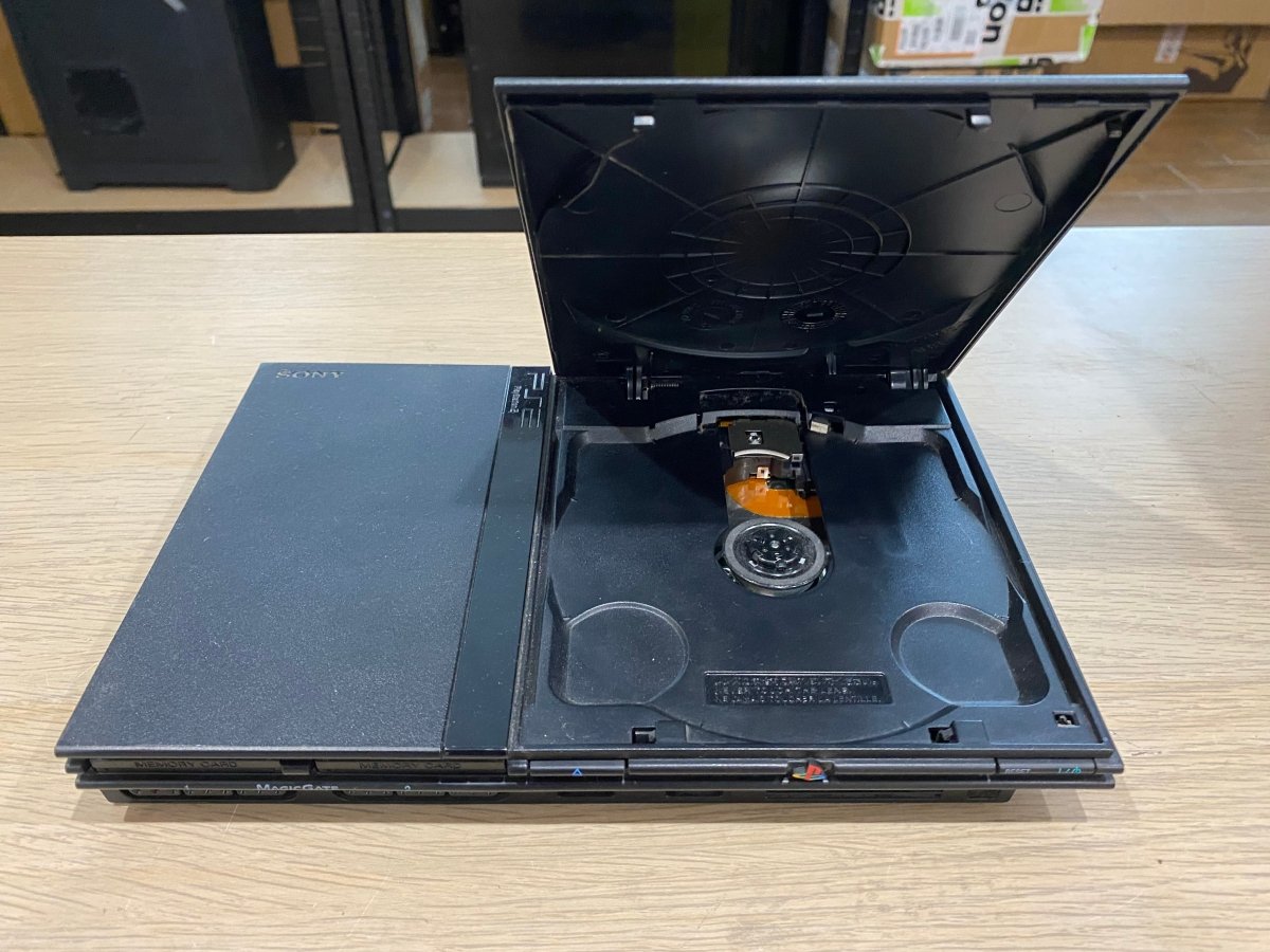 Playstation 2 Slim + Tartozékok (Használt) - Kingstech